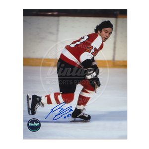 Reggie Leach Philadelphia Flyers 11x14 Autographed Photo - Included Inscription "The Rifle"