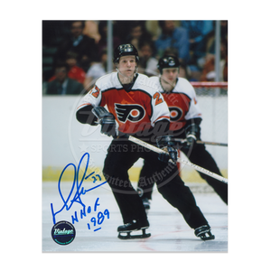 Darryl Sittler Philadelphia Flyers 8X10 Autographed Photo